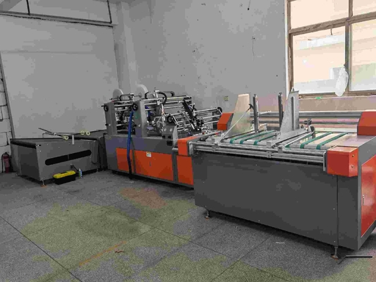 Máy dán hộp sóng 90m / phút với phụ tùng miễn phí Chứng nhận CE